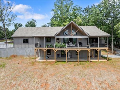 1055 S Laceola Road Cleveland GA 30528