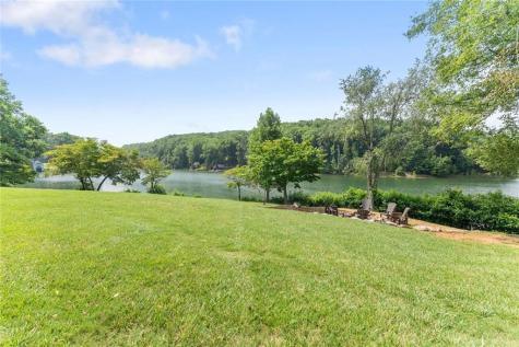 1055 S Laceola Road Cleveland GA 30528