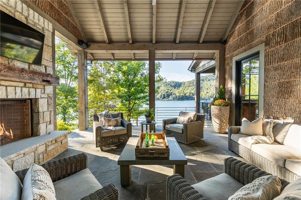 1514 Murray Cove Road Tiger GA 30576