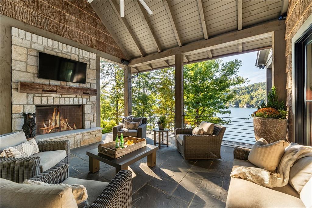 1514 Murray Cove Road Tiger GA 30576