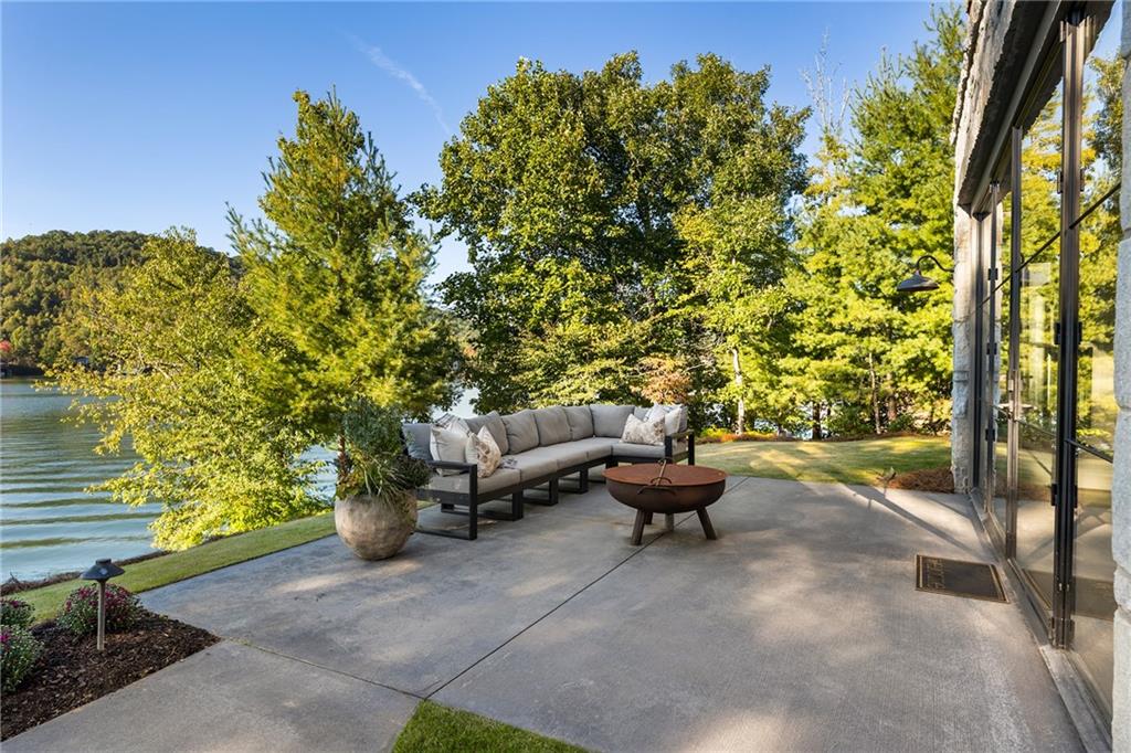 1514 Murray Cove Road Tiger GA 30576