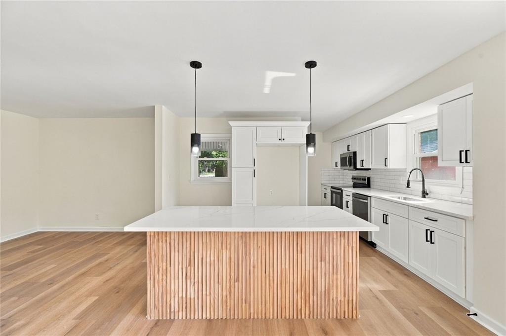 3085 Bobolink Drive Rex GA 30273