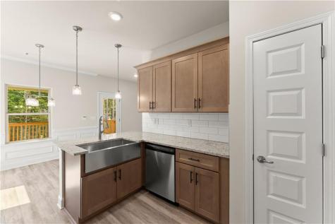 519 Creek Road Cornelia GA 30531