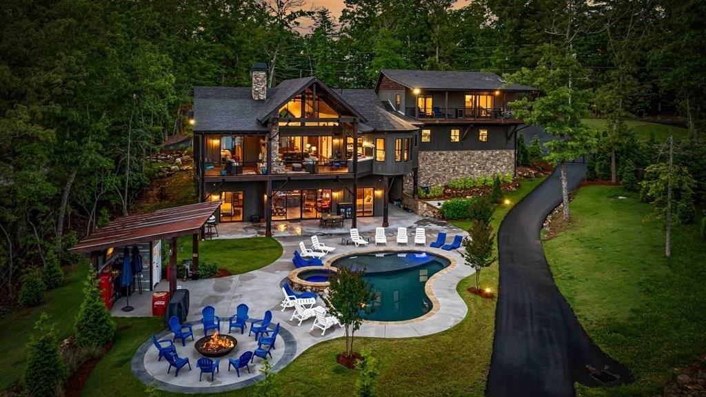 66 Rome Point Blue Ridge GA 30513