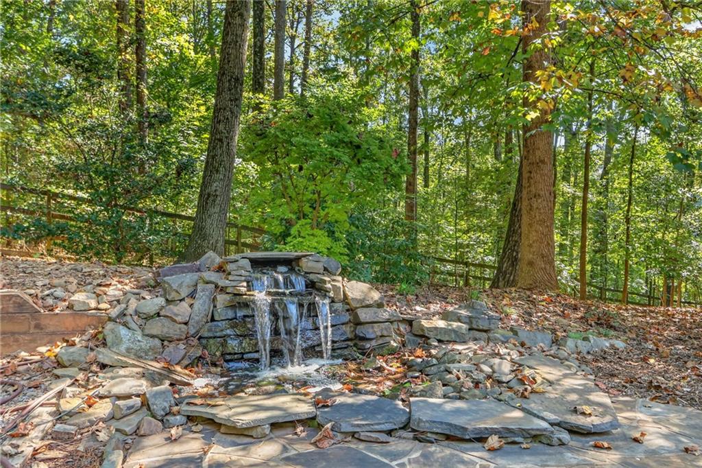 535 Autumn Wood Close Roswell GA 30075