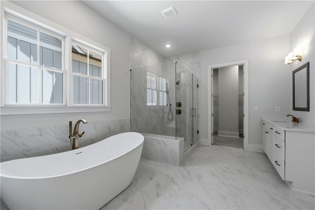 2015 Village Walk Alpharetta GA 30004