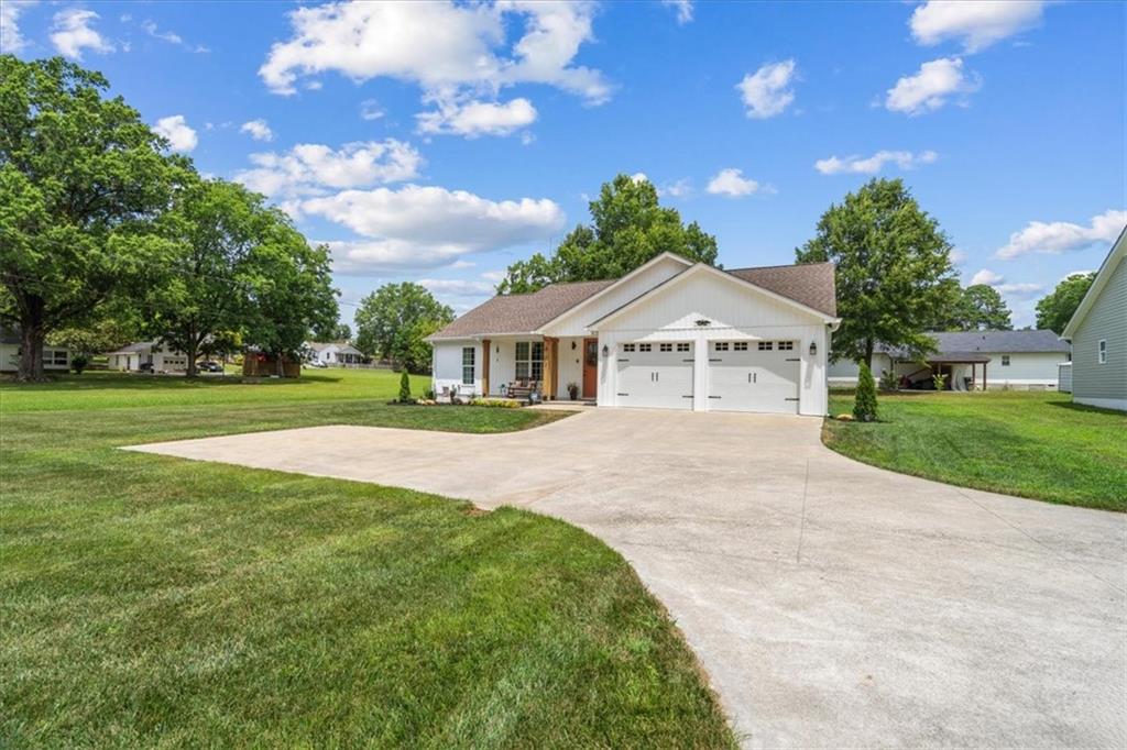 415 W Fort Street Chatsworth GA 30705
