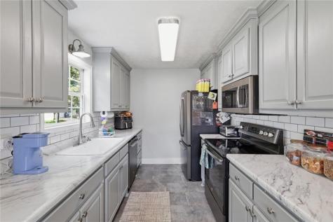44 Oakmont Drive Cleveland GA 30528