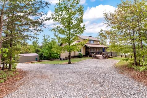 37 Thornblade Trail Cleveland GA 30528