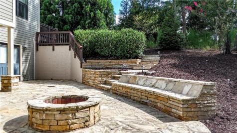 303 Trappers Bluff Waleska GA 30183