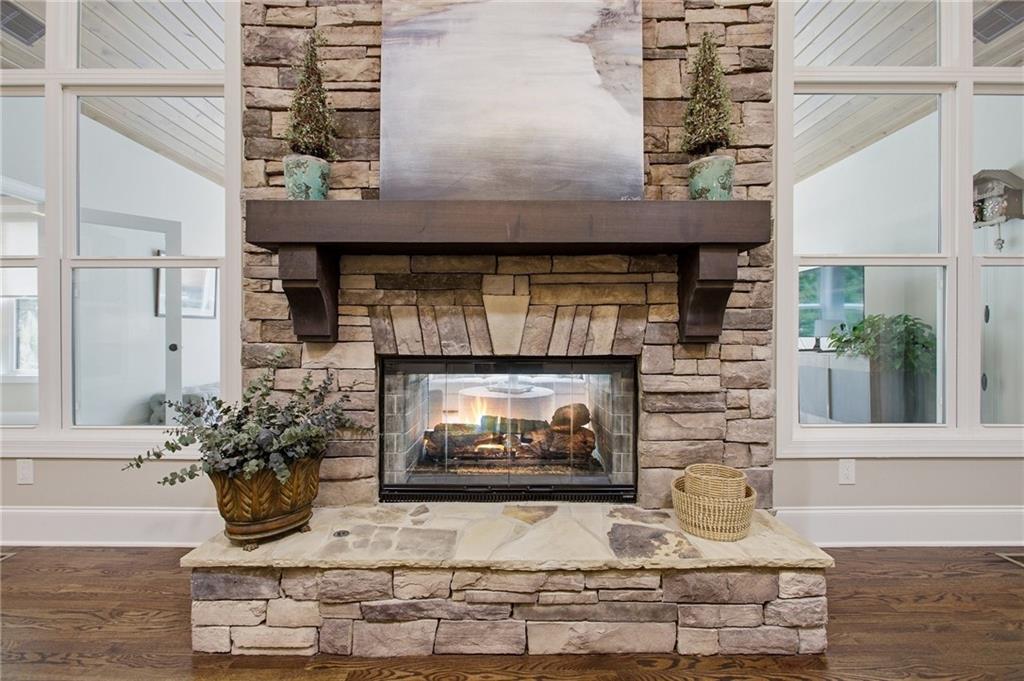 303 Trappers Bluff Waleska GA 30183