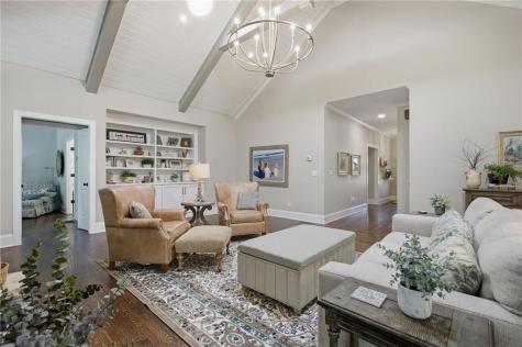 303 Trappers Bluff Waleska GA 30183