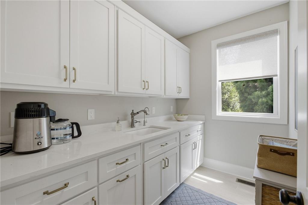 303 Trappers Bluff Waleska GA 30183