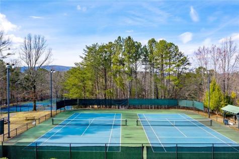 303 Trappers Bluff Waleska GA 30183