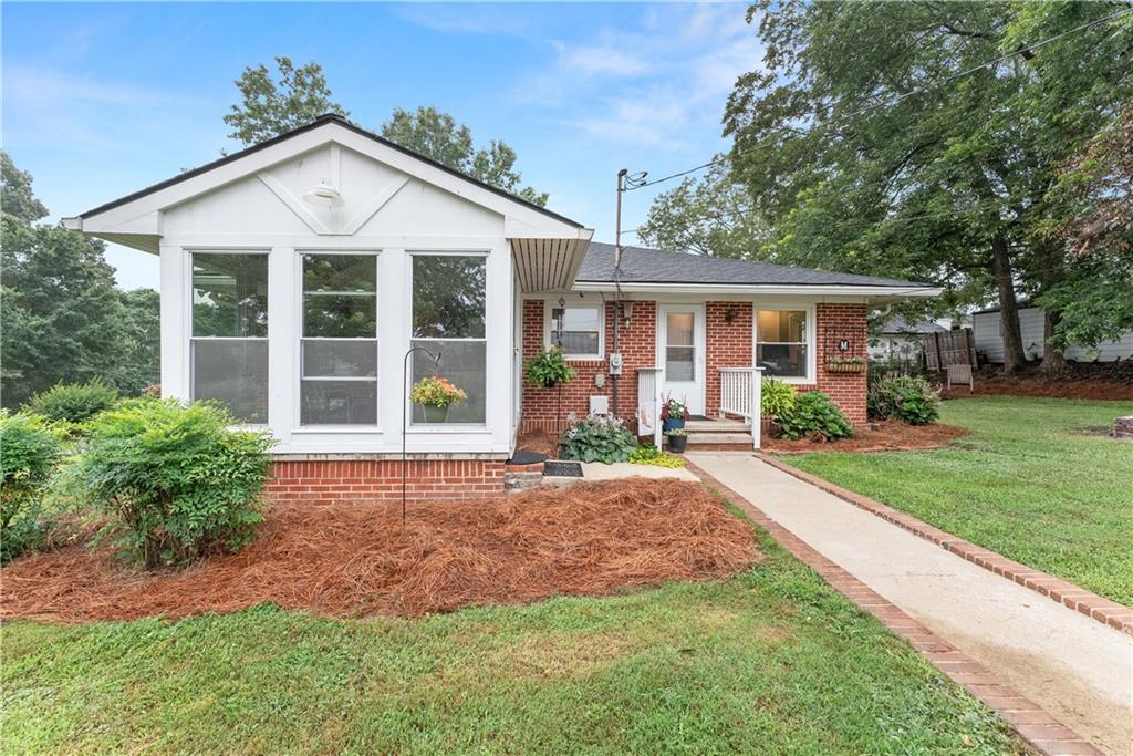 5907 Main Street Lula GA 30554