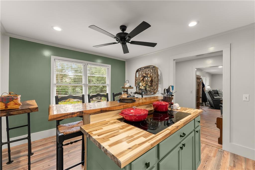 5907 Main Street Lula GA 30554