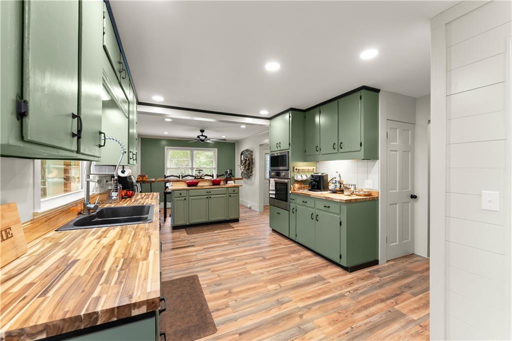 5907 Main Street Lula GA 30554