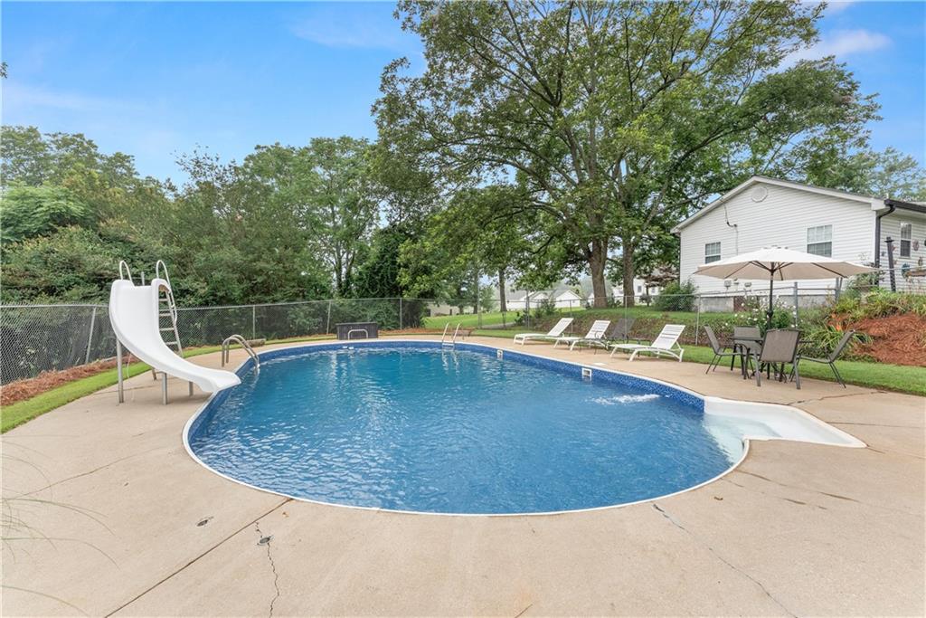 5907 Main Street Lula GA 30554