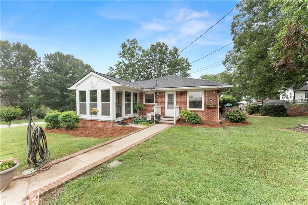 5907 Main Street Lula GA 30554