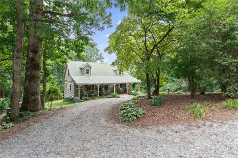 481 Leona Lane Cleveland GA 30528