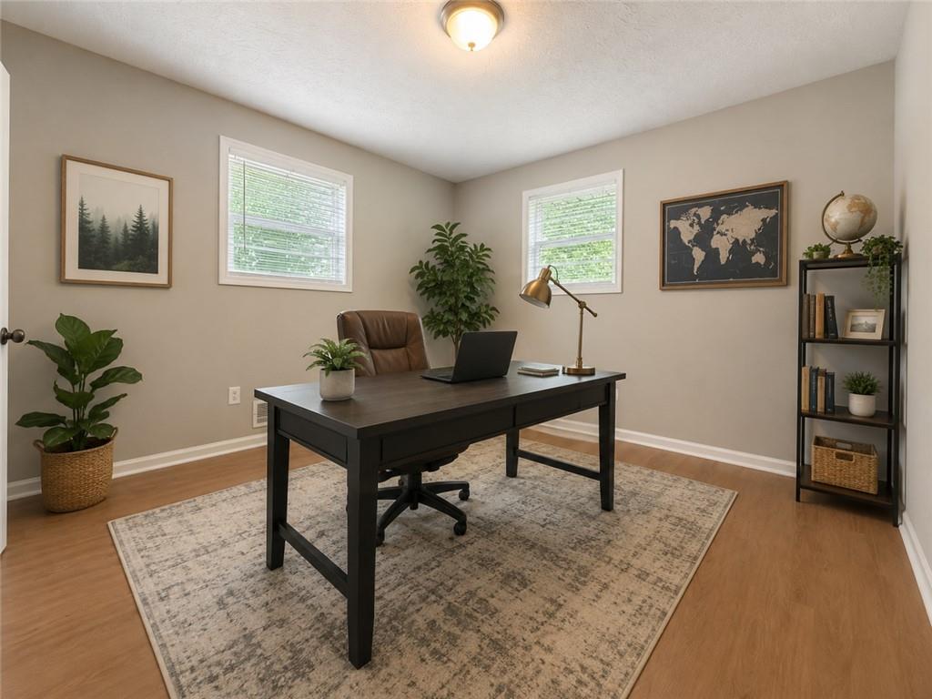128 Mark Lane Smyrna GA 30082