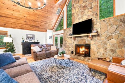 314 Northcutt Road Ellijay GA 30540