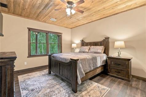 24 Jared Road Blue Ridge GA 30513