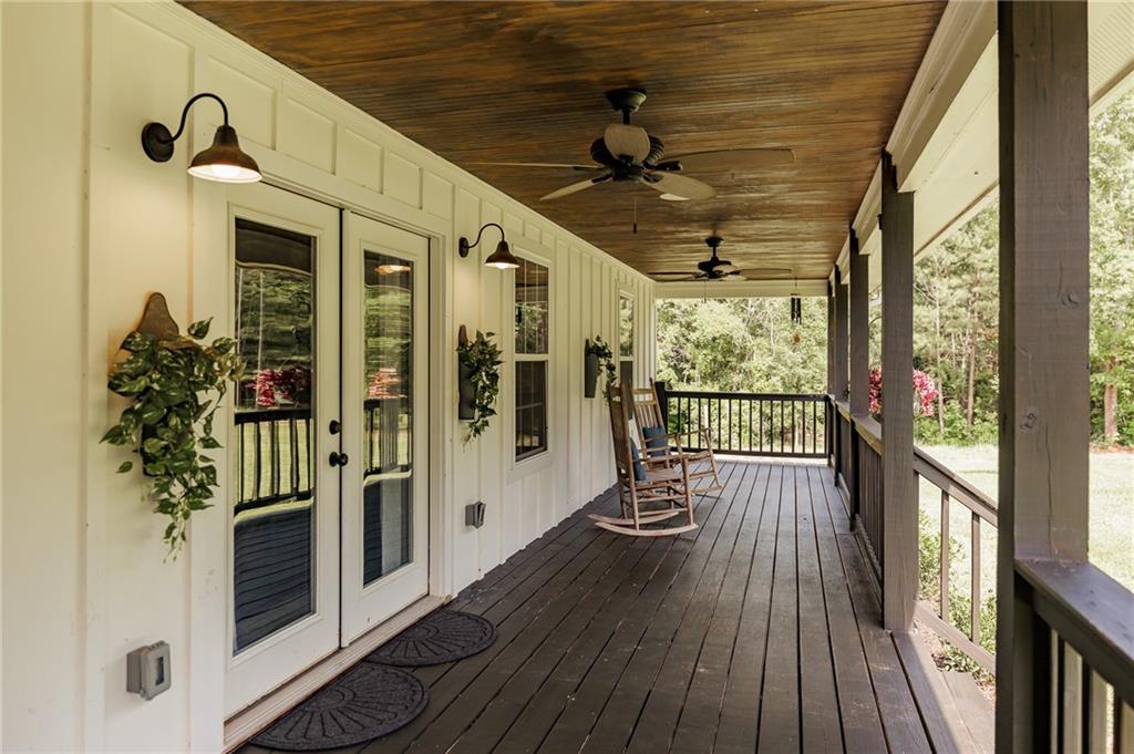 930 James Holcomb Road Hull GA 30646