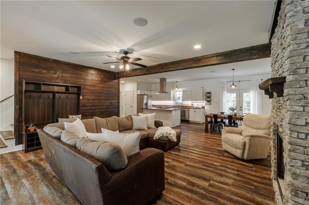 930 James Holcomb Road Hull GA 30646