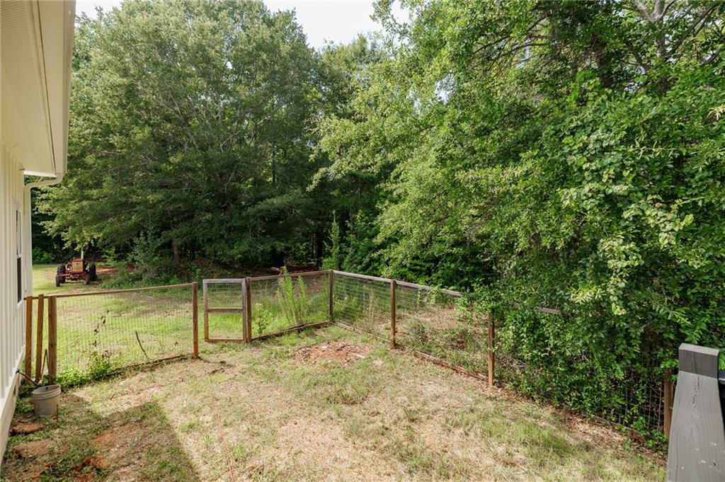 930 James Holcomb Road Hull GA 30646