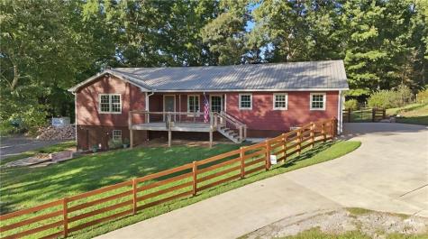 1133 Ricky West Road Cleveland GA 30528