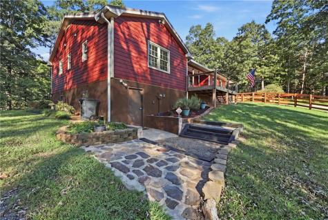 1133 Ricky West Road Cleveland GA 30528