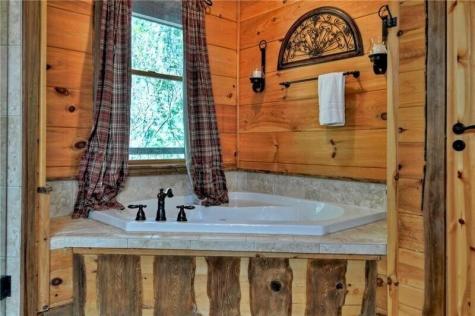 670 Magnolia Drive Blue Ridge GA 30513