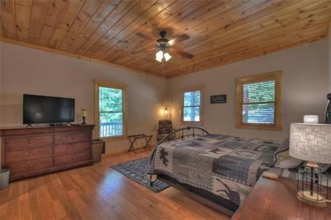 1072 Heatherwood Way Talking Rock GA 30175
