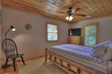 1072 Heatherwood Way Talking Rock GA 30175