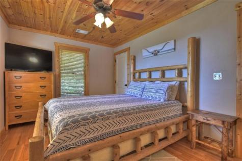 1072 Heatherwood Way Talking Rock GA 30175