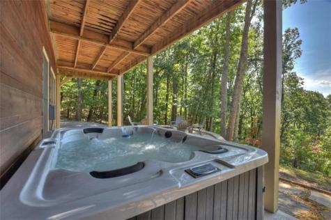 1072 Heatherwood Way Talking Rock GA 30175