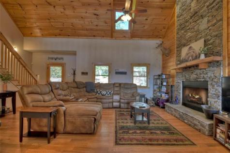 1072 Heatherwood Way Talking Rock GA 30175