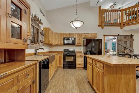 185 Sassafras Drive Mineral Bluff GA 30559