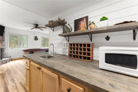 327 Brucken Strasse Helen GA 30545