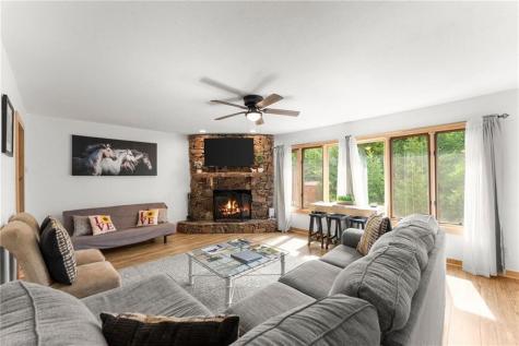 327 Brucken Strasse Helen GA 30545