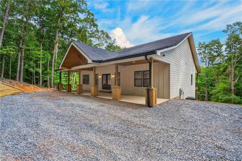 1030 Old Flat Branch Ellijay GA 30540