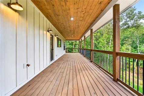 1030 Old Flat Branch Ellijay GA 30540