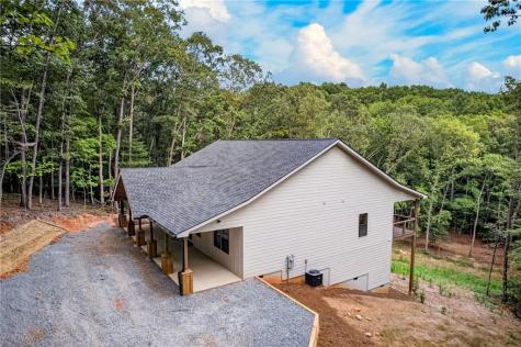 1030 Old Flat Branch Ellijay GA 30540