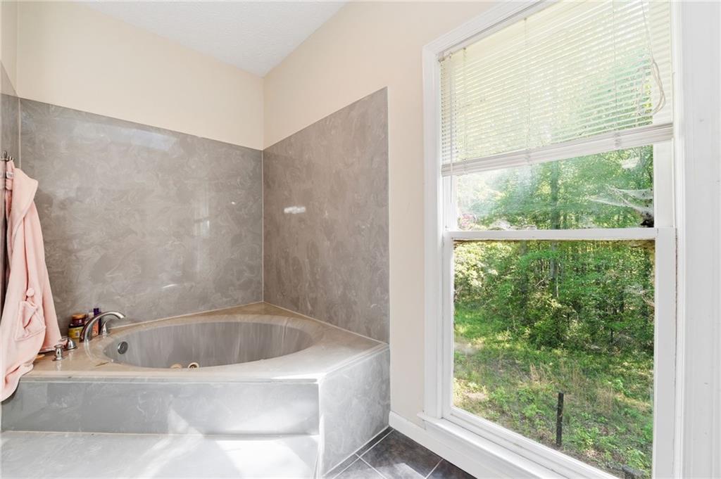 2737 John Petree Road Powder Springs GA 30127
