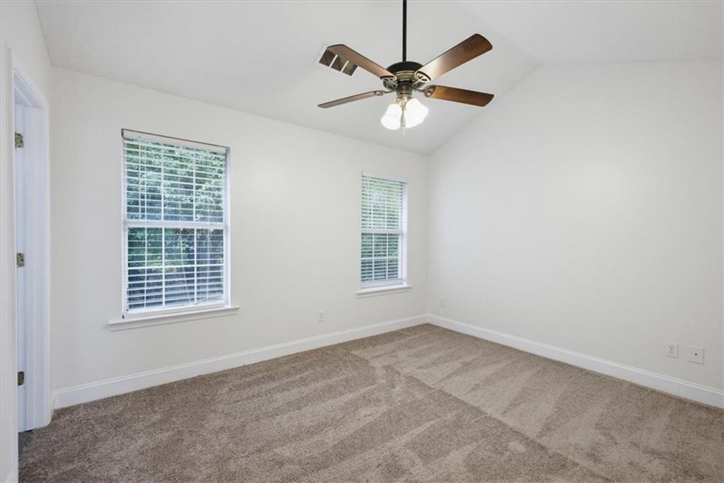 4963 Mckinley Drive Lula GA 30554