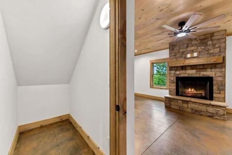 144 Highlands Gap Mineral Bluff GA 30559