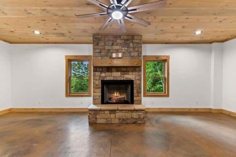 144 Highlands Gap Mineral Bluff GA 30559