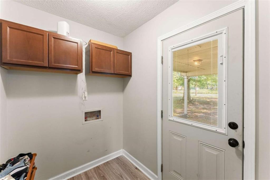 5663 Mcleod Street Lula GA 30554