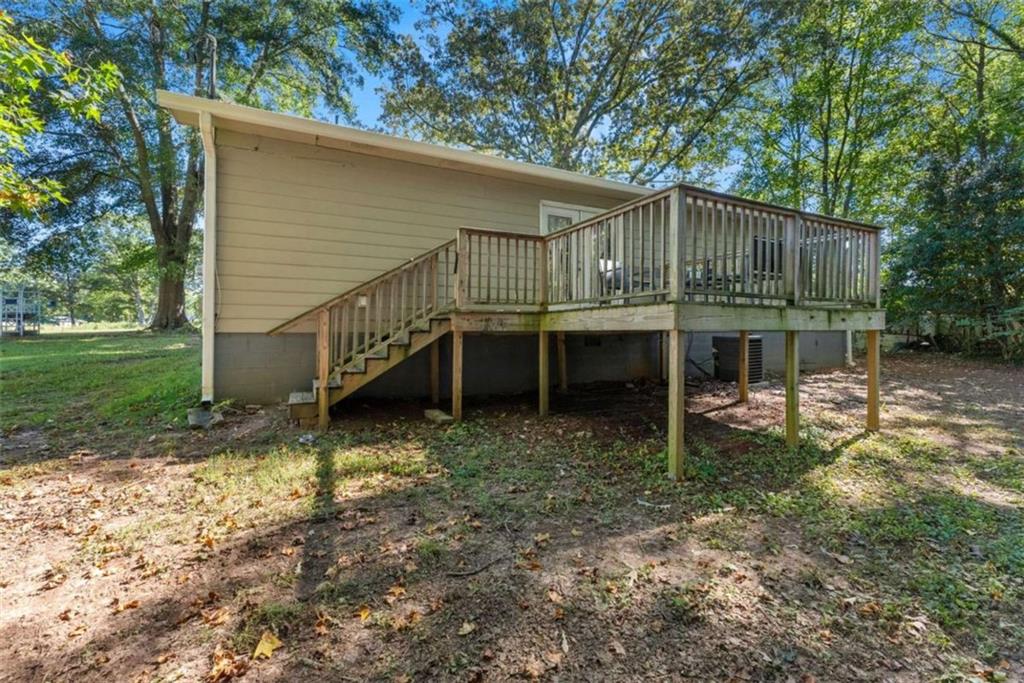 5663 Mcleod Street Lula GA 30554